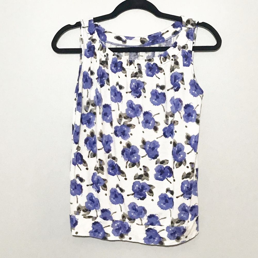 Ann Taylor LOFT- Floral blouse